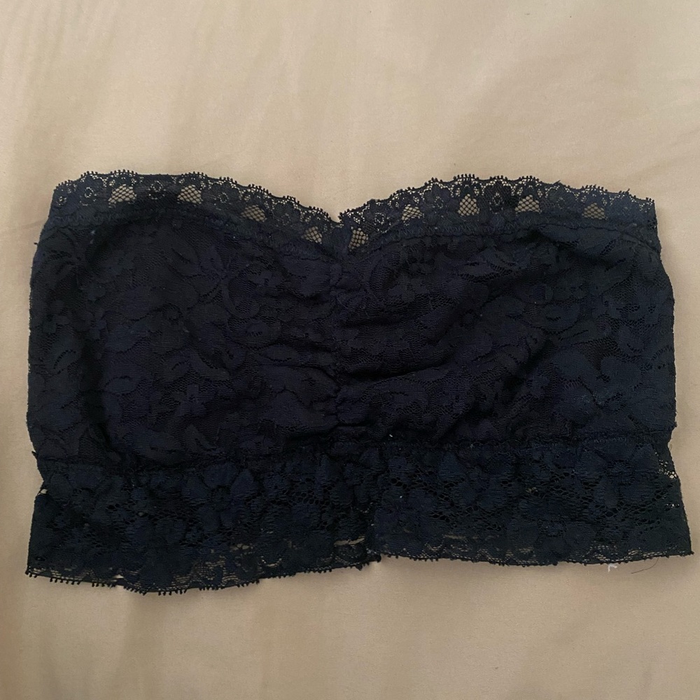 Black lace bandeau